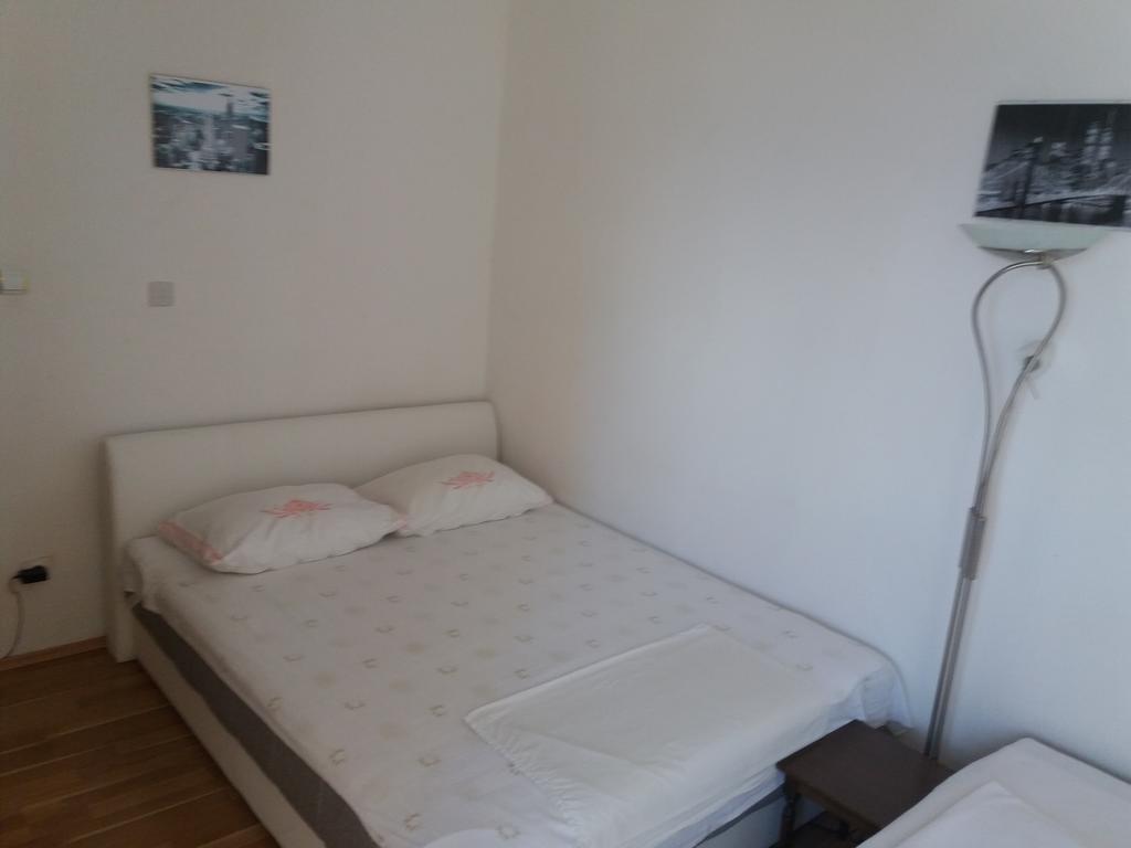 Studio Apartment Ema Сплит Экстерьер фото